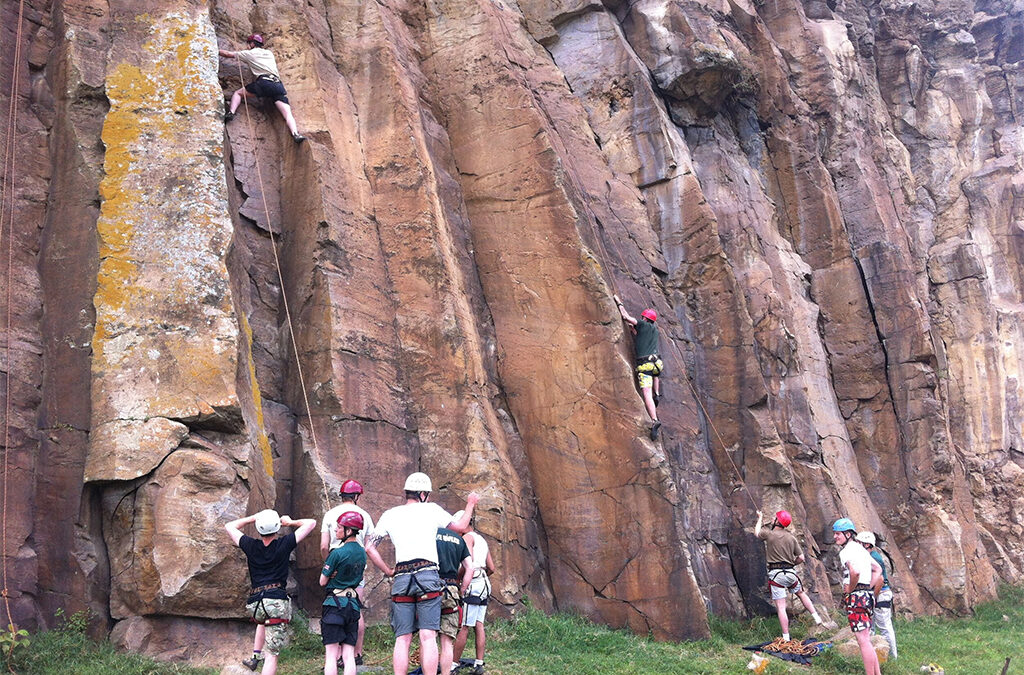 Rock-Climbing-Experience-in-Hells-Gate-National-Park-Mateys Wild Tours